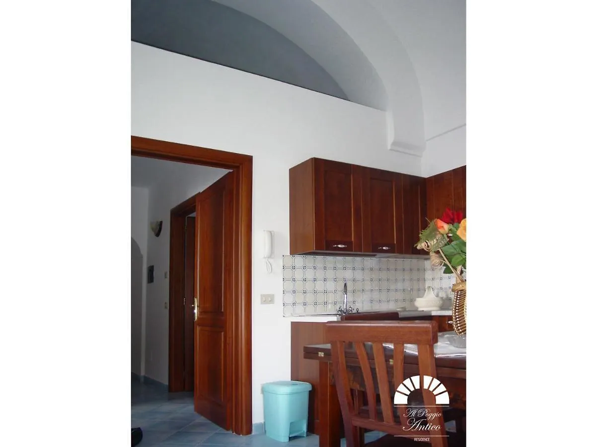 **  Al Poggio Antico Aparthotel Amalfi Olaszország